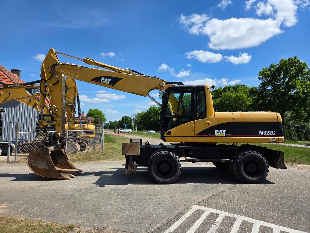 Caterpillar M322C