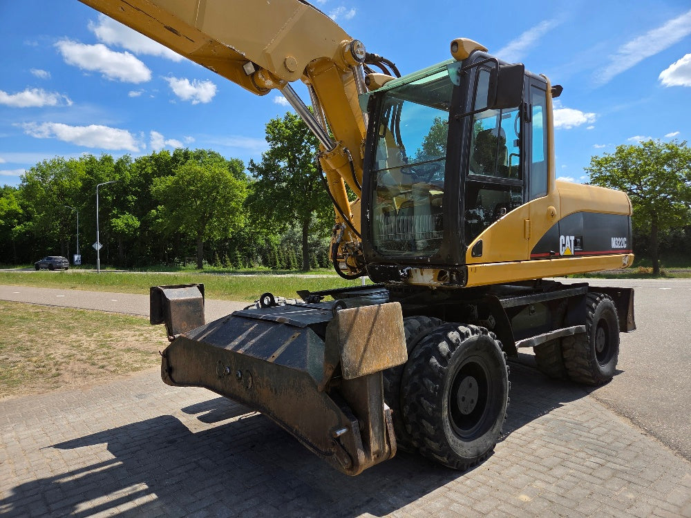 Caterpillar M322C