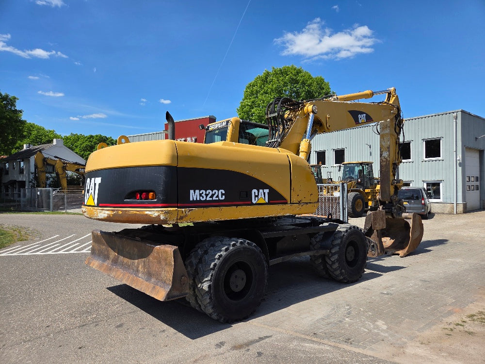 Caterpillar M322C
