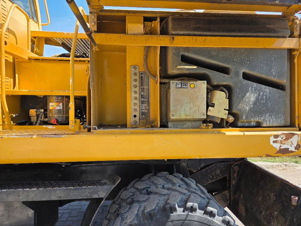 Caterpillar M322C
