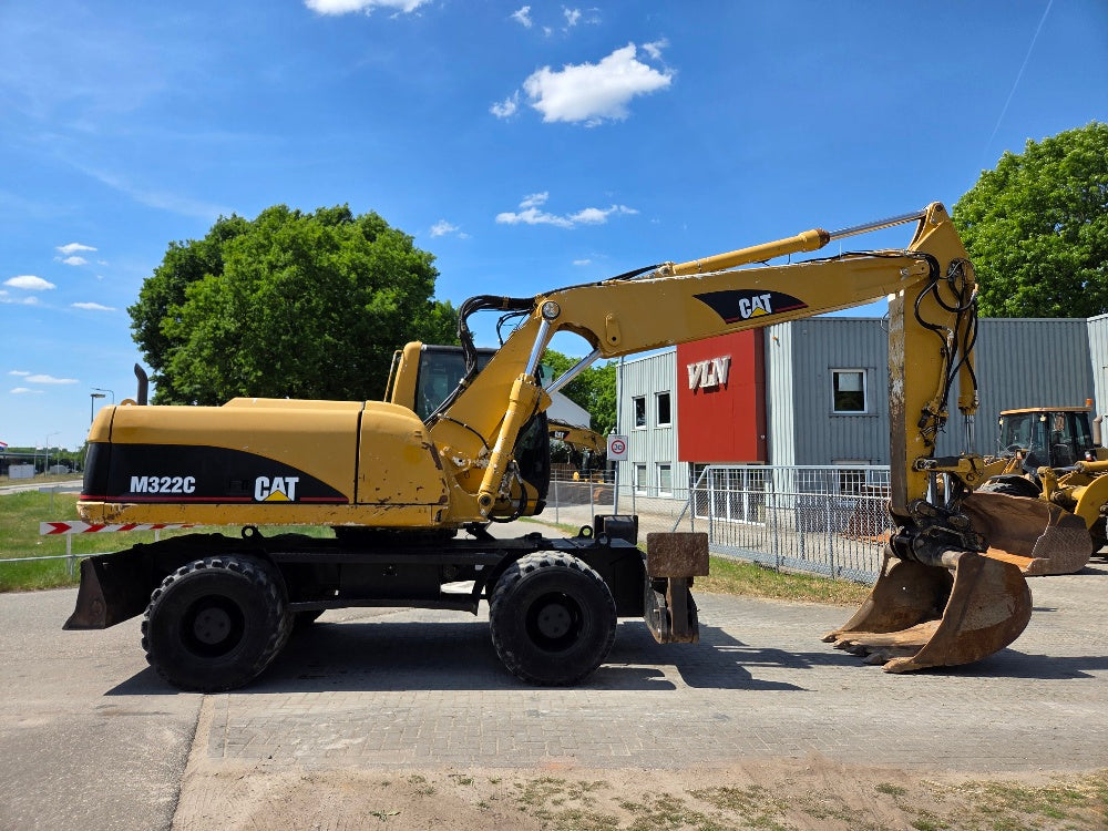 Caterpillar M322C