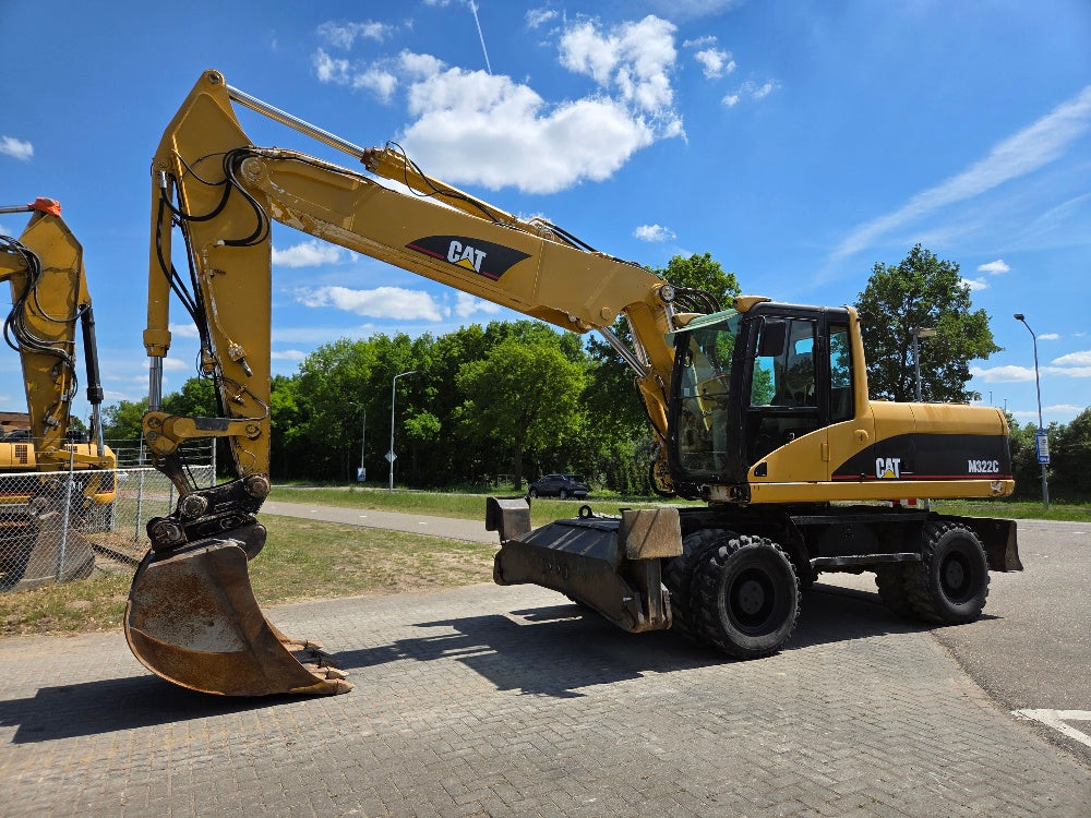 Caterpillar M322C