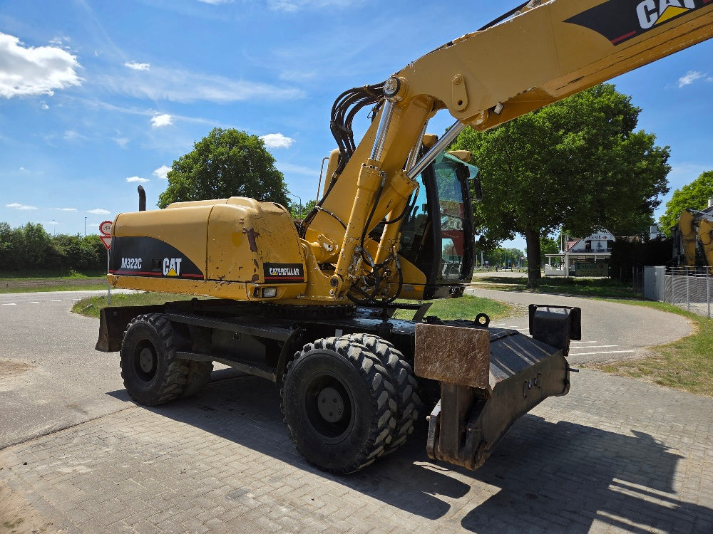 Caterpillar M322C