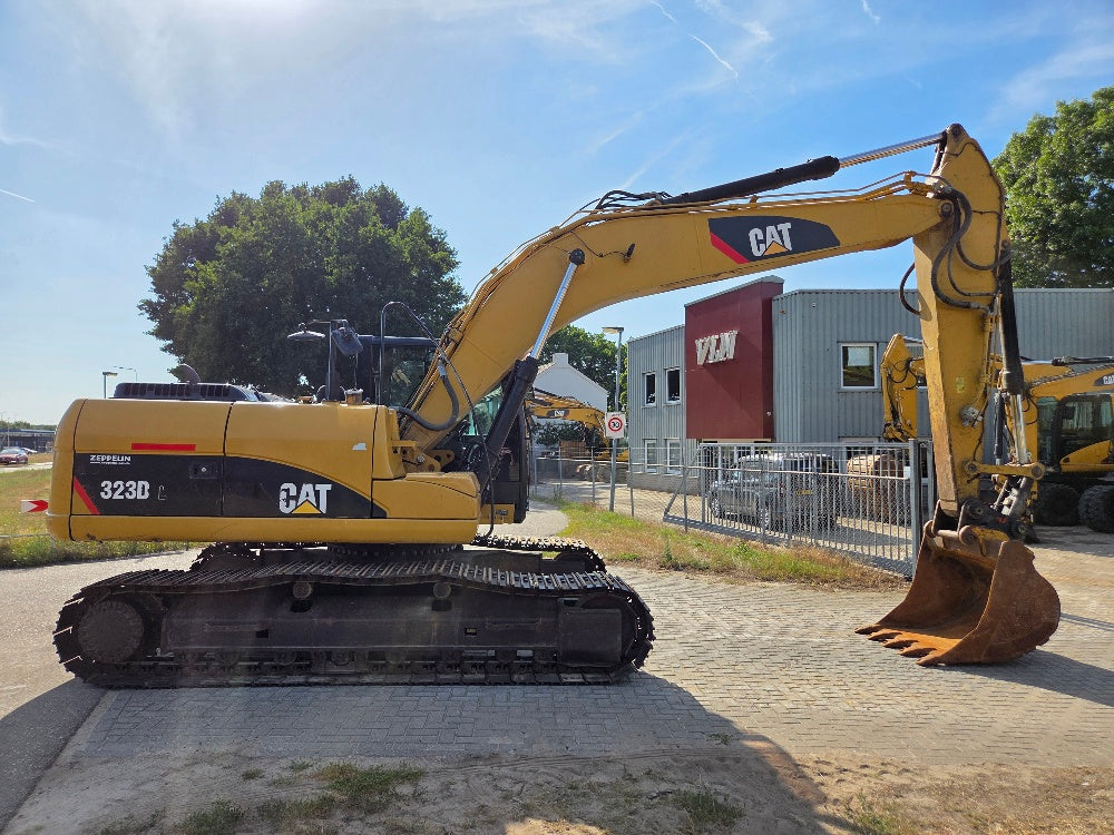 Caterpillar 323DL