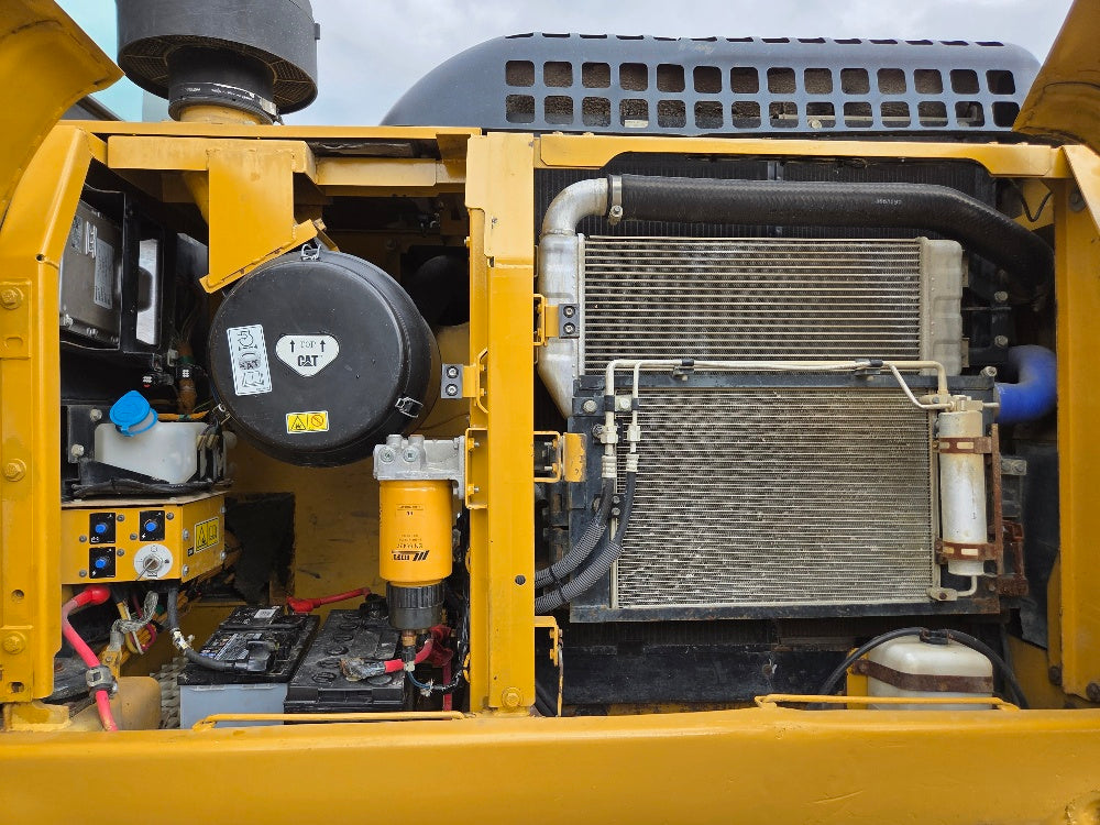 Caterpillar 323DL