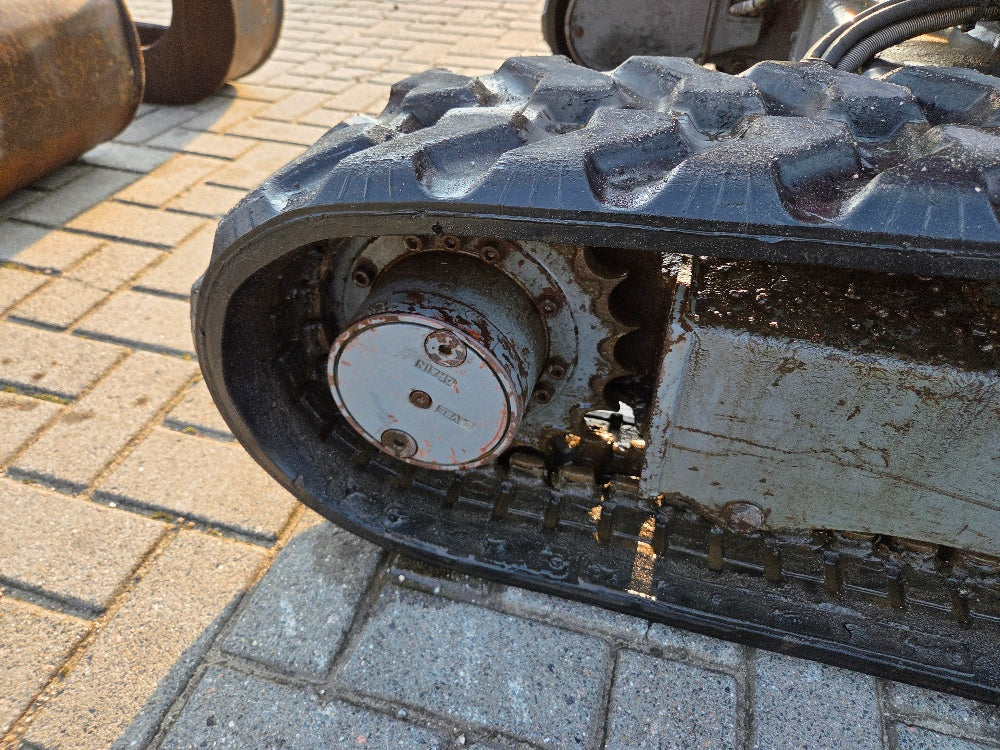 Takeuchi TB225