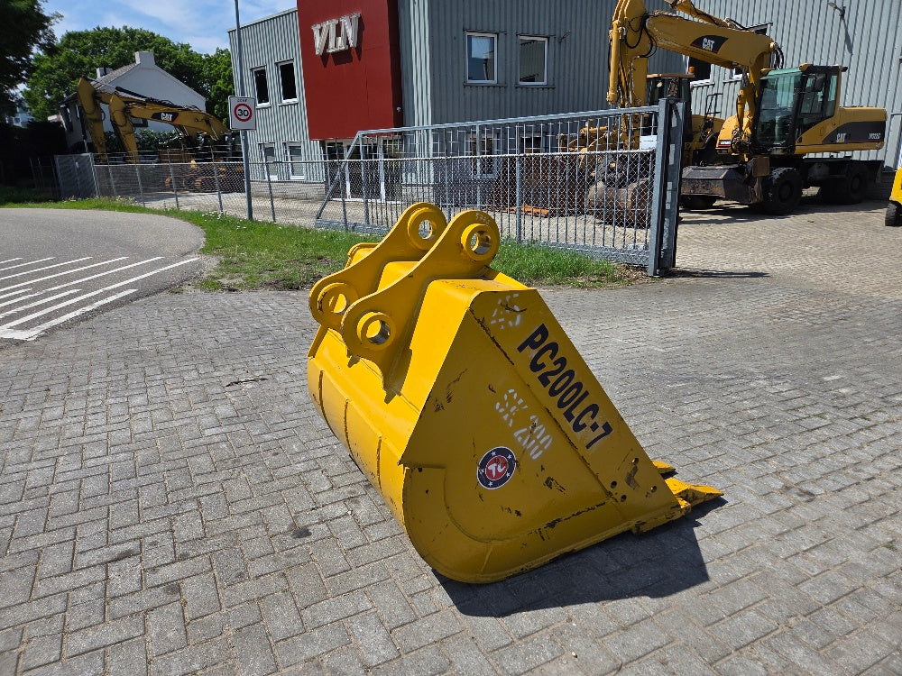 TL Komatsu bucket
