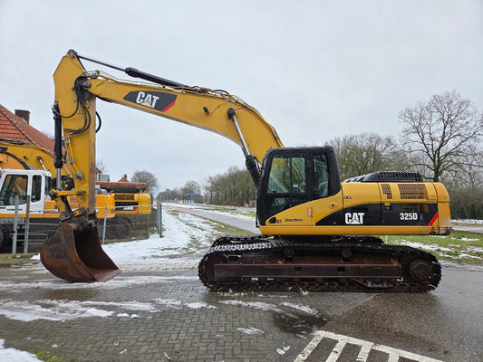 Caterpillar 325DL