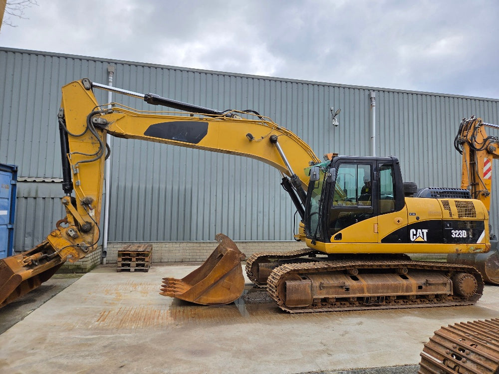 Caterpillar 323DL
