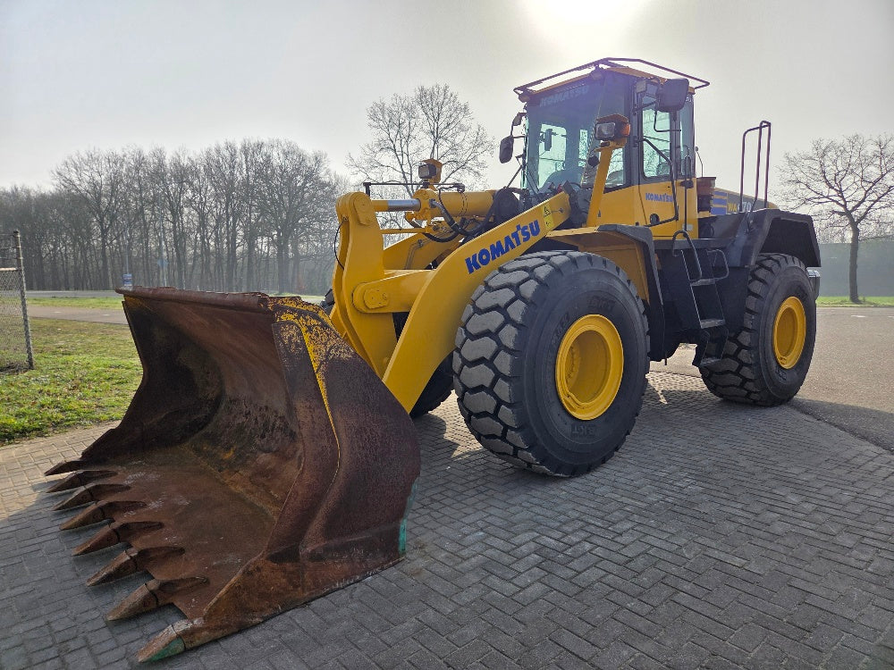 Komatsu WA470-5