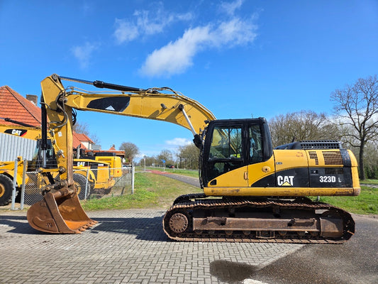 Caterpillar 323DL
