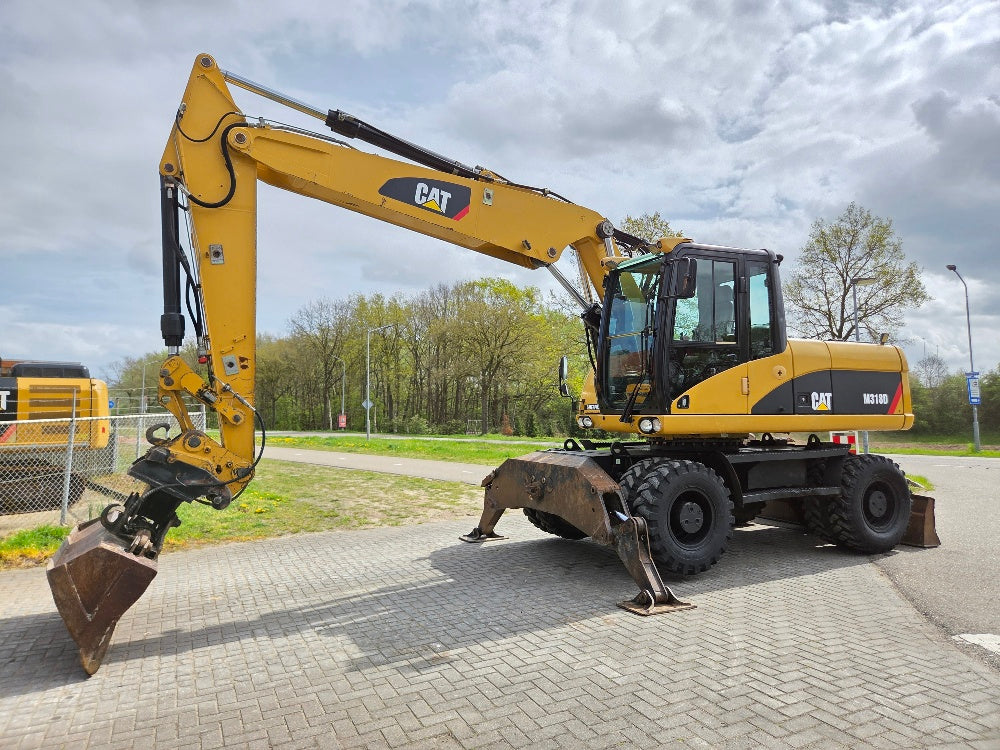 Caterpillar M318D