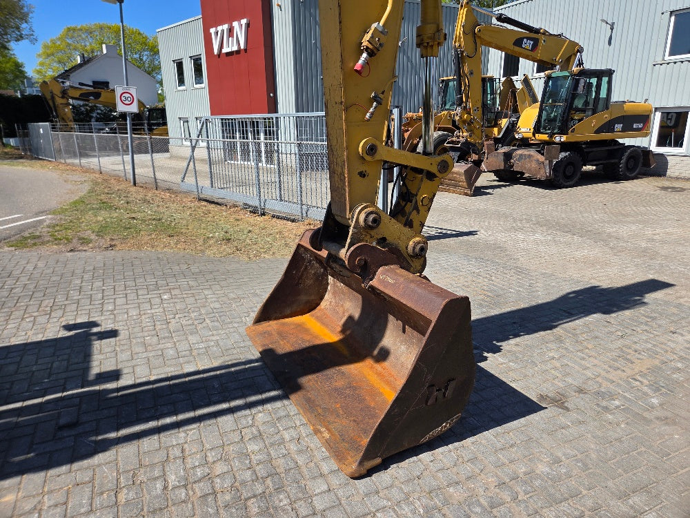 Caterpillar 318CL