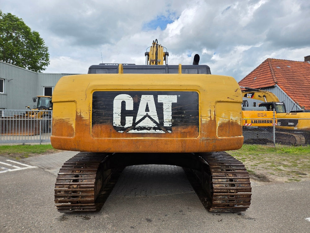 Caterpillar 325DL