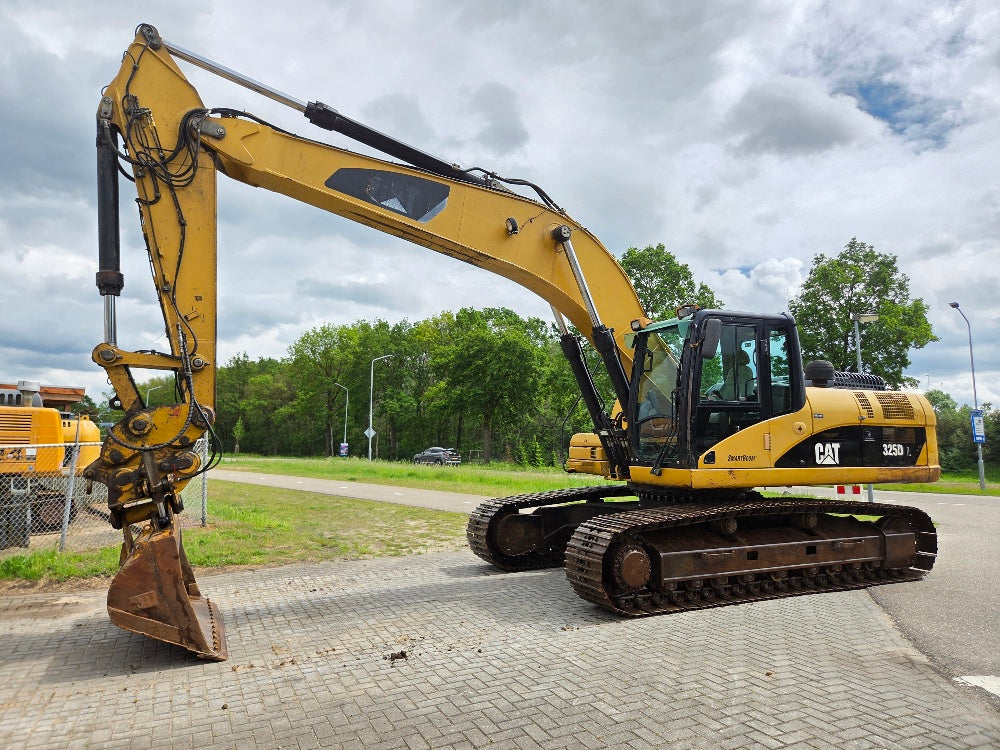 Caterpillar 325DL