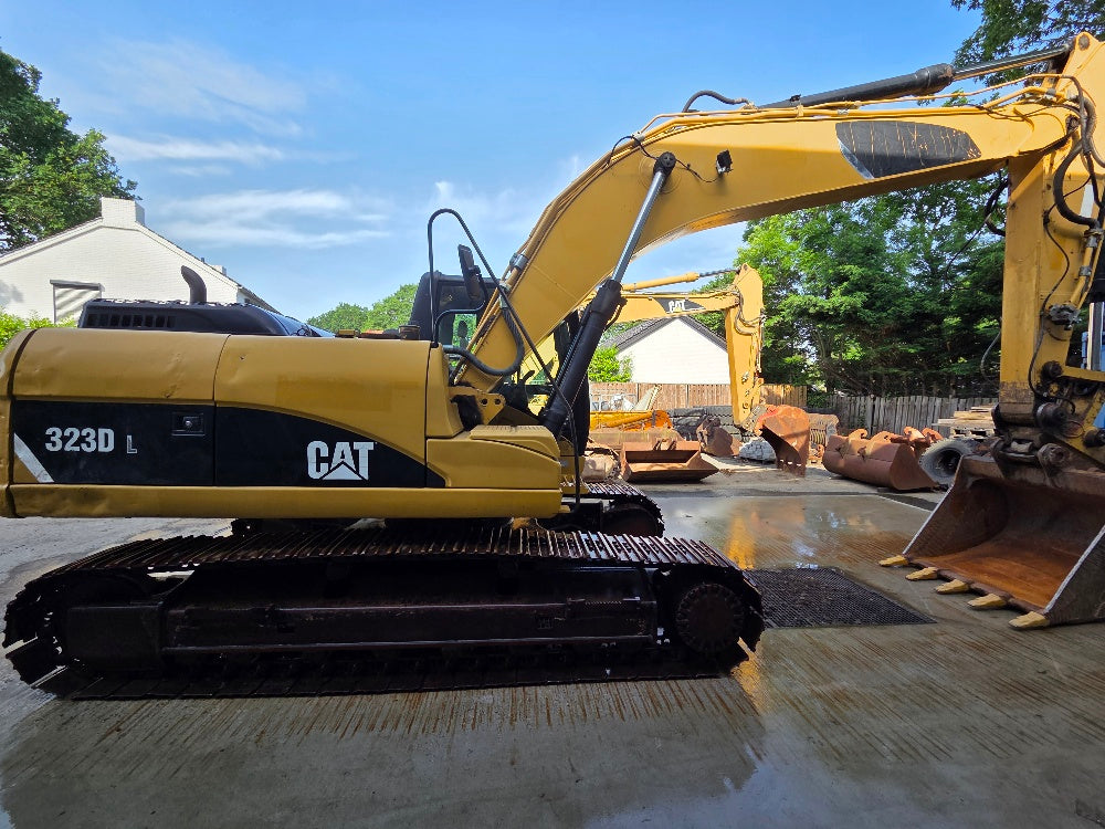 Caterpillar 323DL