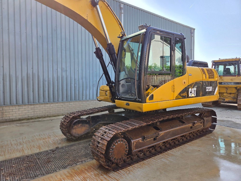 Caterpillar 323DL
