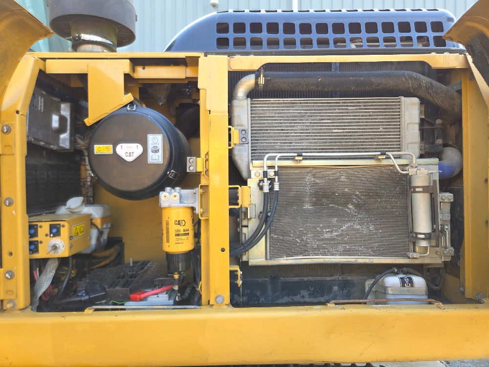 Caterpillar 323DL