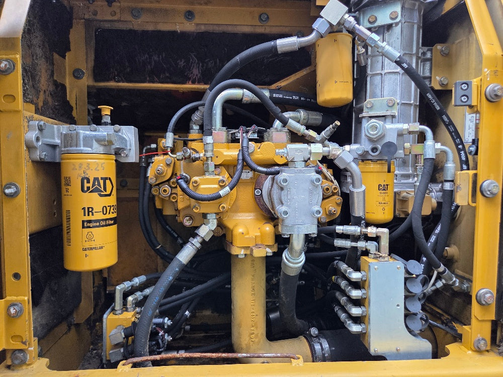 Caterpillar 323DL