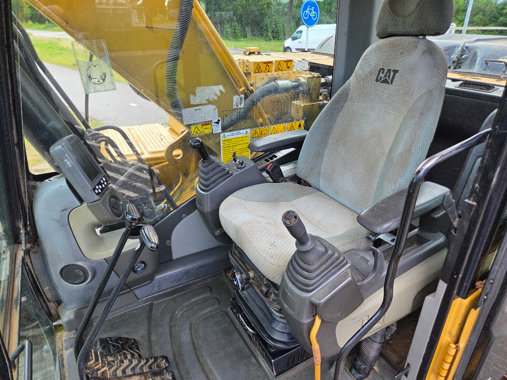 Caterpillar 320DL