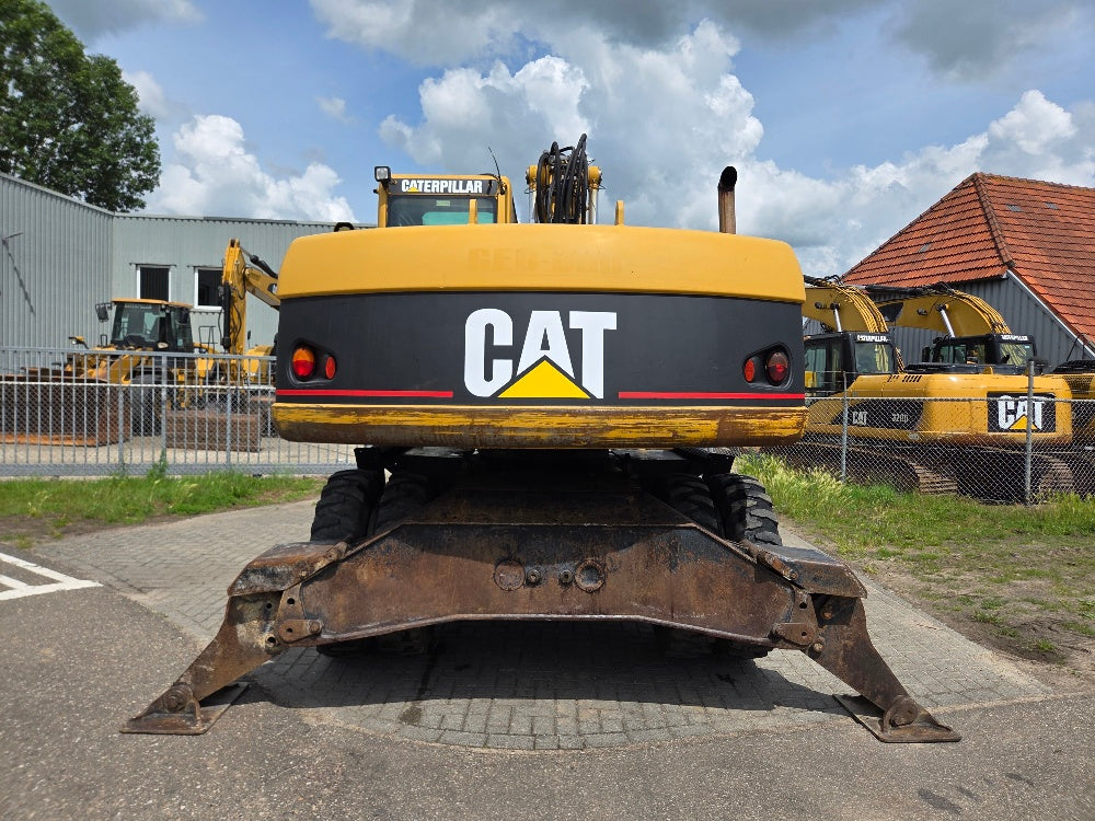 Caterpillar M318C