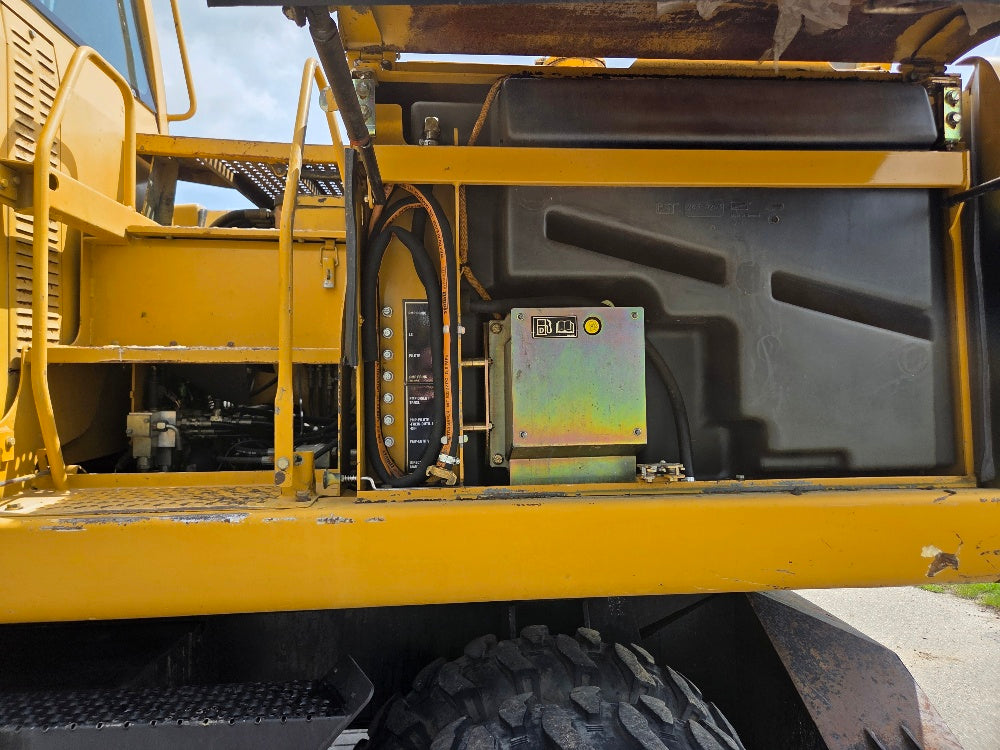 Caterpillar M318C