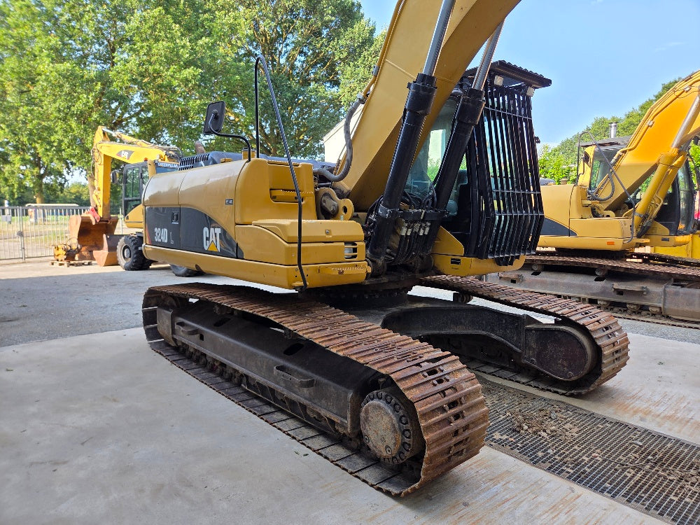 Caterpillar 324DL