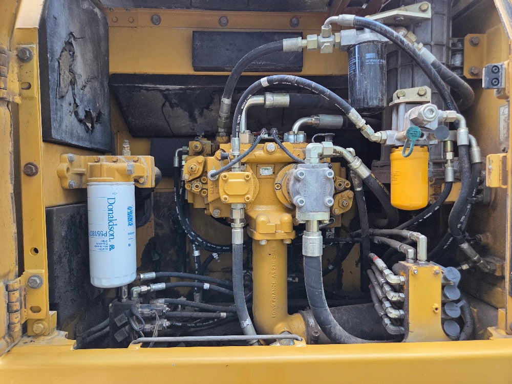 Caterpillar 324DL
