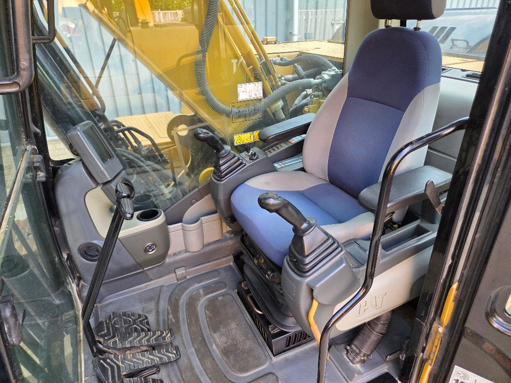 Caterpillar 324DL