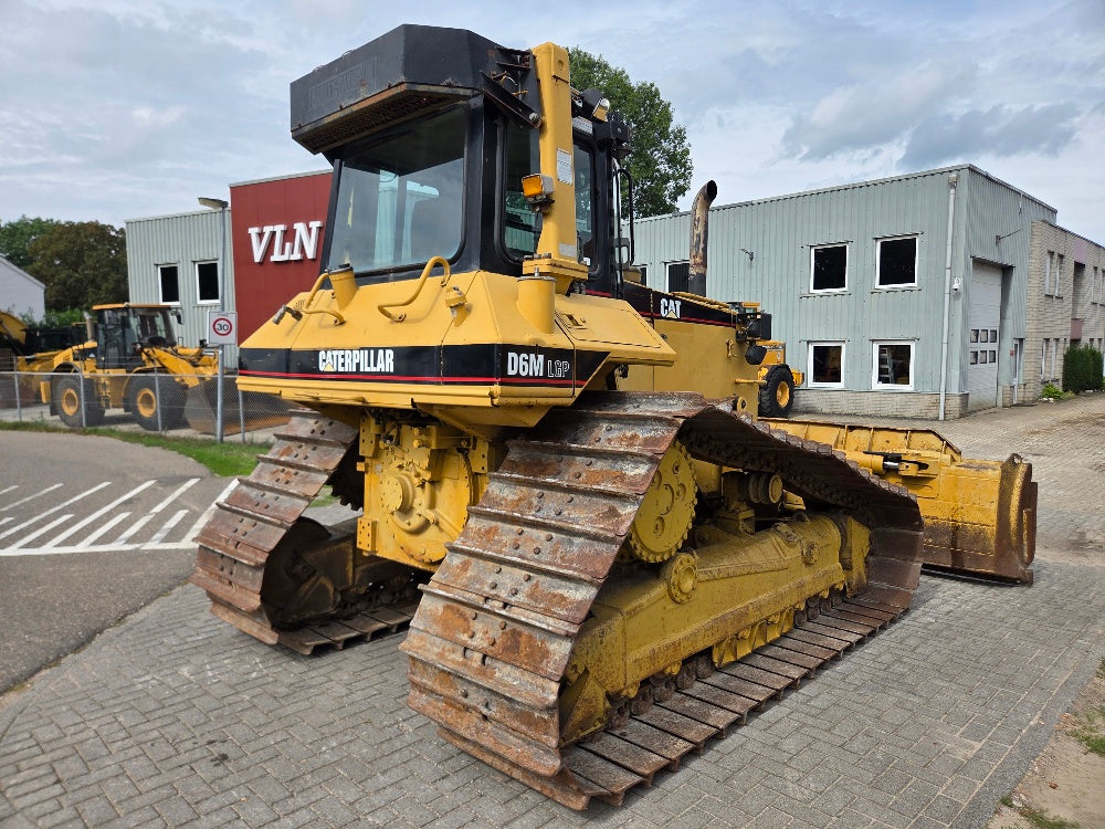 Caterpillar D6M LGP