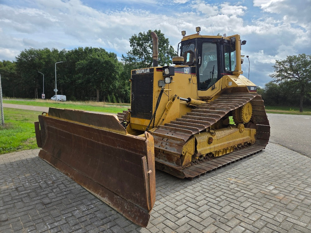Caterpillar D6M LGP