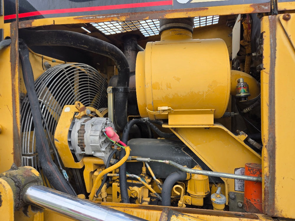 Caterpillar D6M LGP