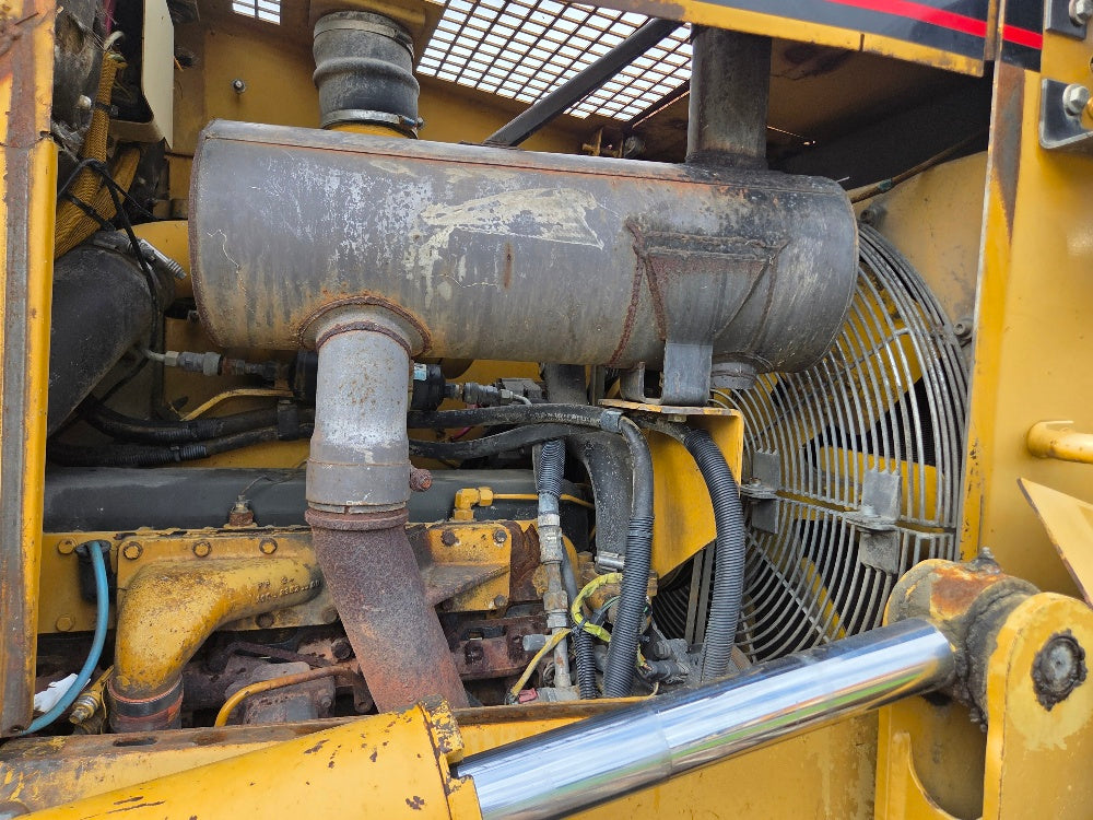 Caterpillar D6M LGP