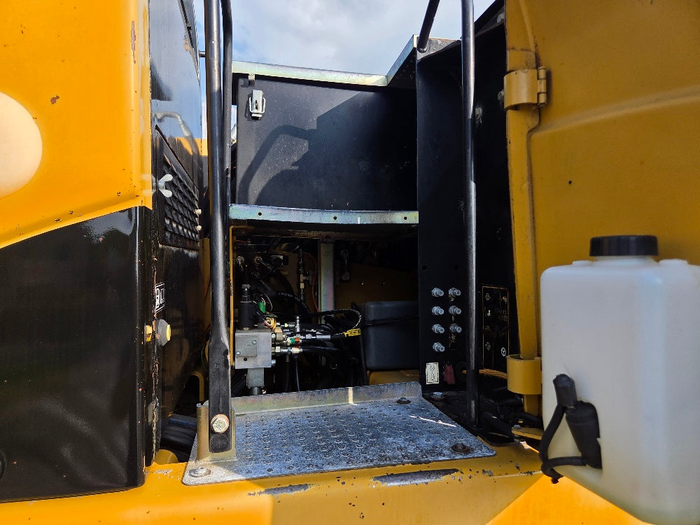 Caterpillar M316D