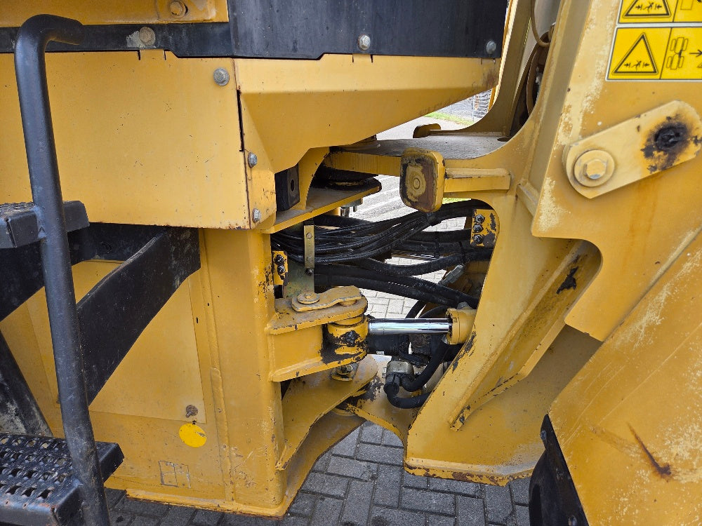 Caterpillar 938G