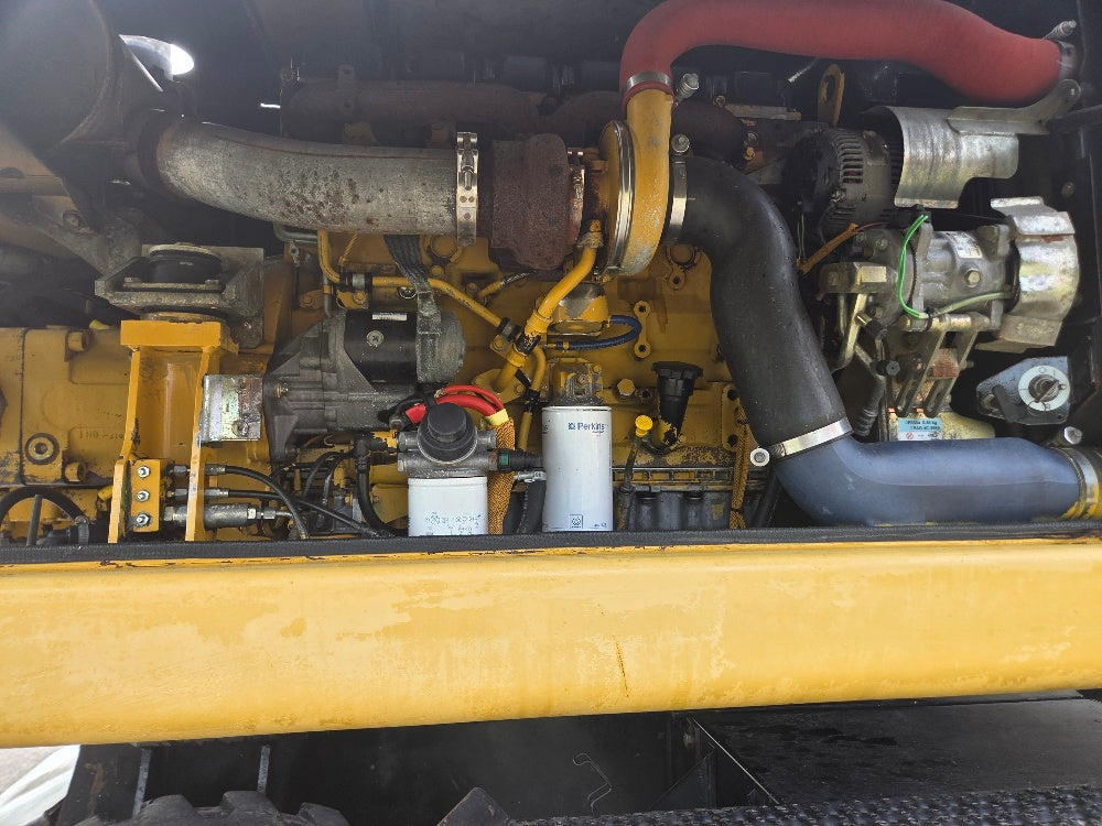Caterpillar M318D