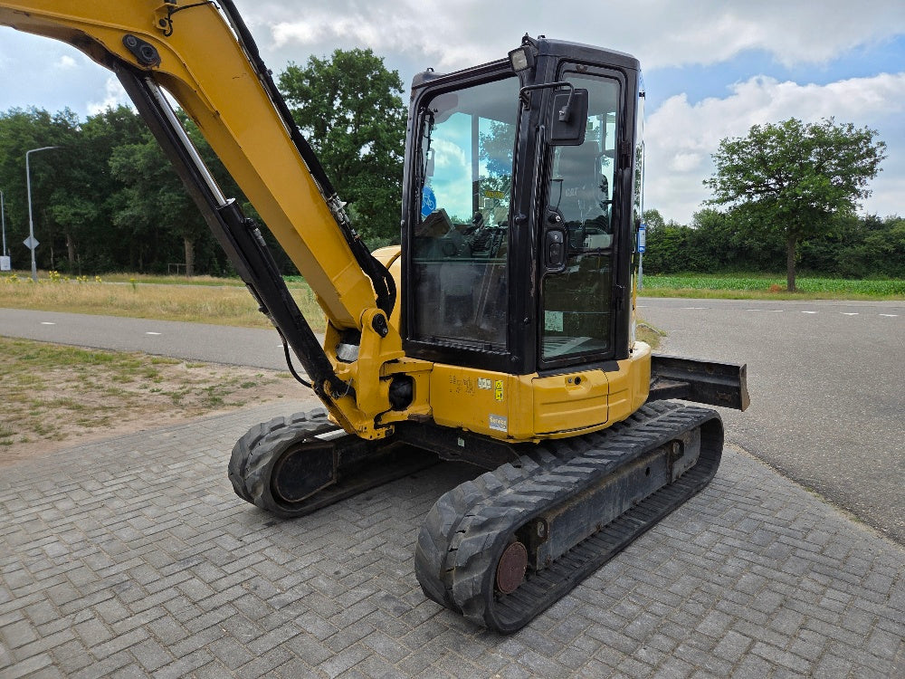Caterpillar 305E