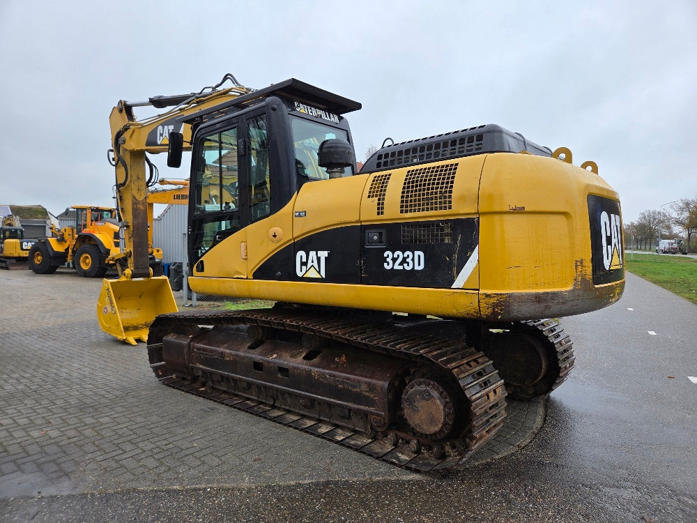 Caterpillar 323DL