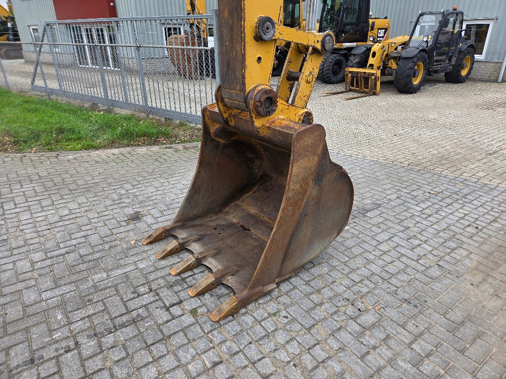Caterpillar 320BL