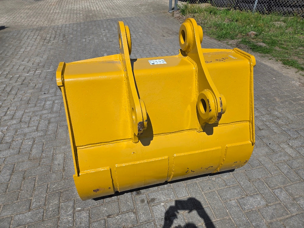 TL Komatsu bucket