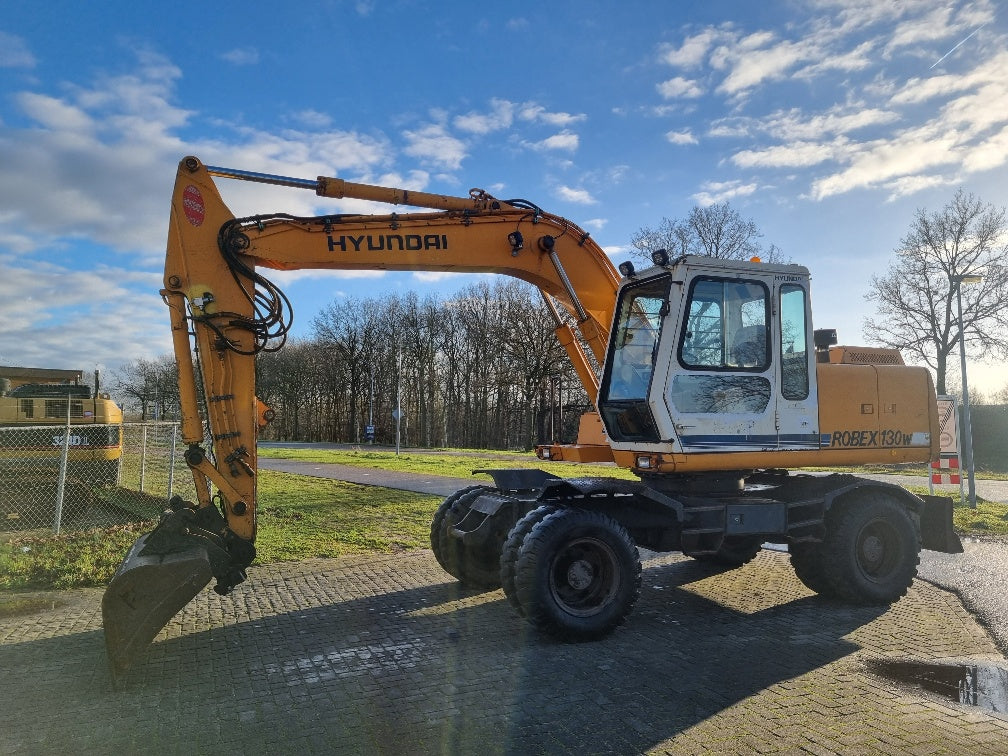 Hyundai 130W