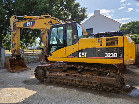Caterpillar 323D
