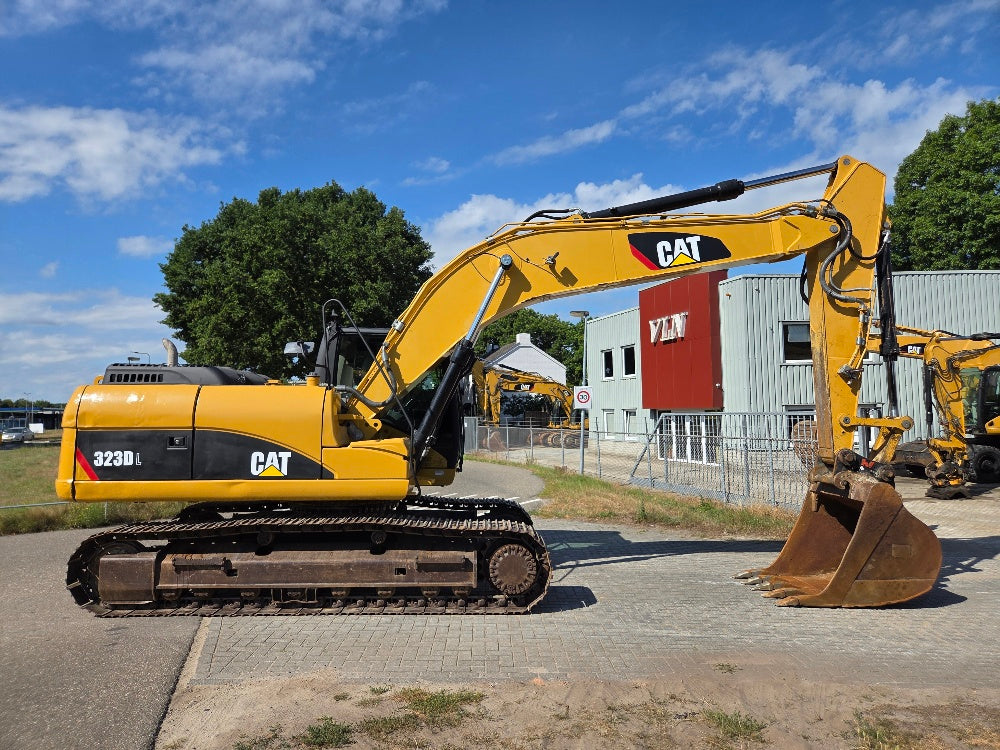 Caterpillar 323DL