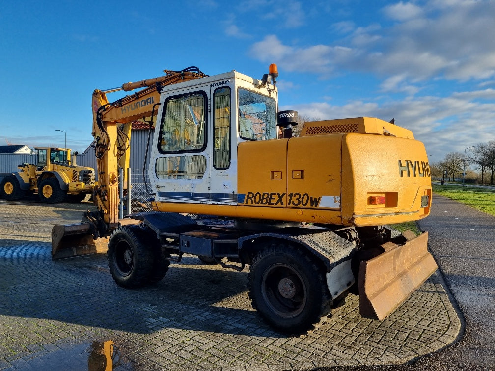 Hyundai 130W