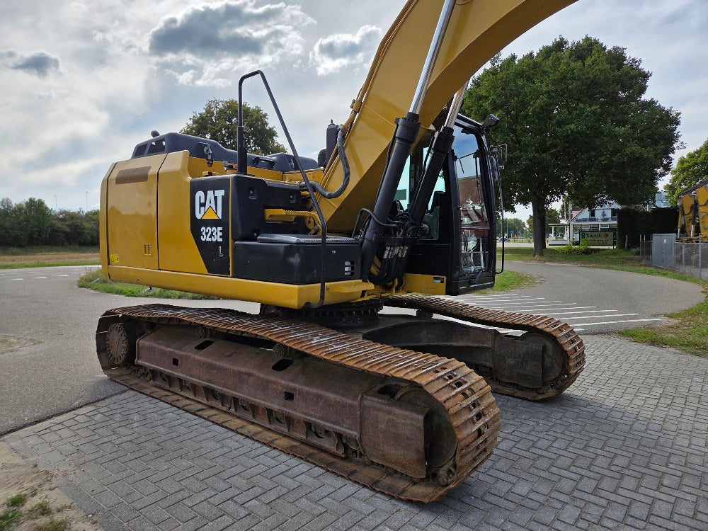 Caterpillar 323EL