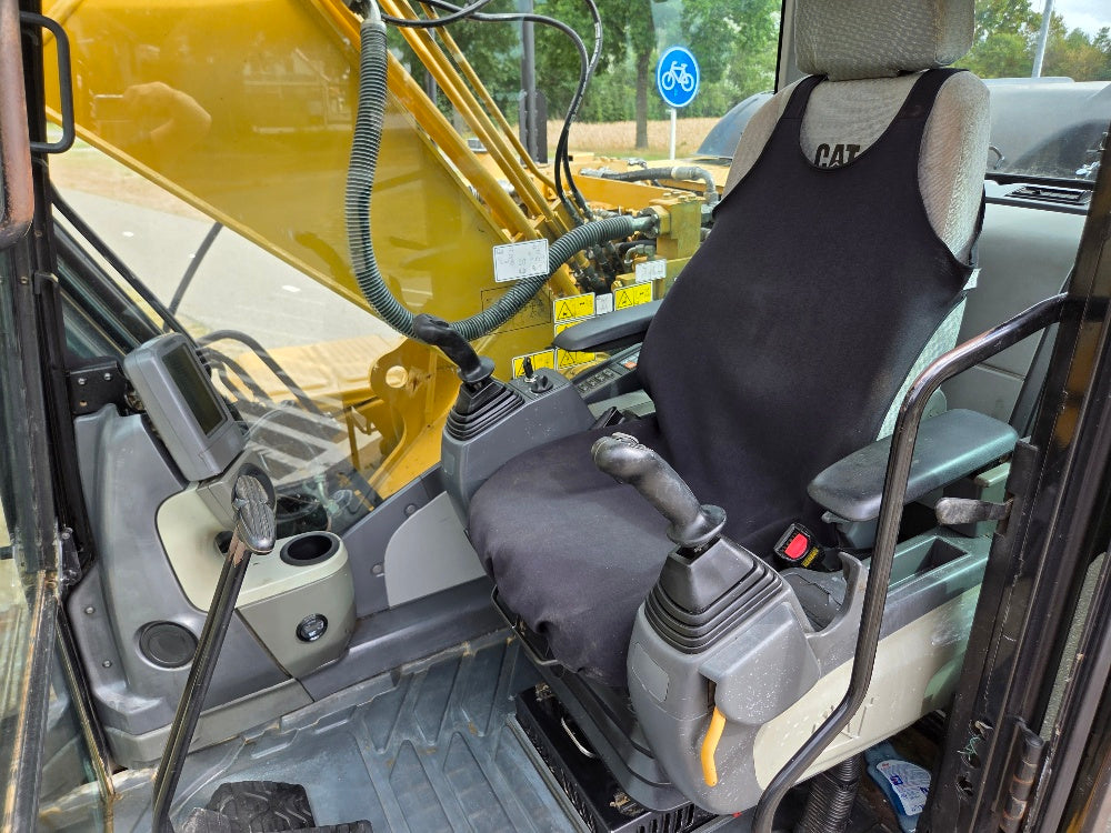 Caterpillar 323DL