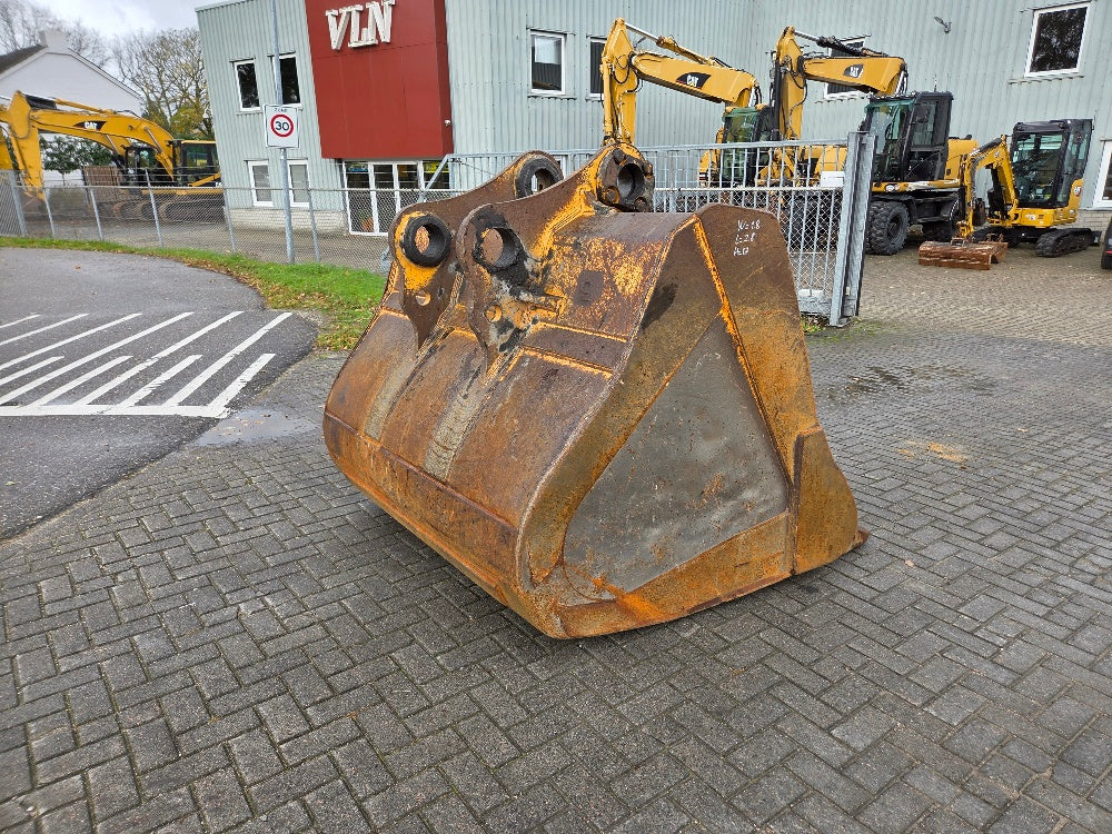 Excavator bucket