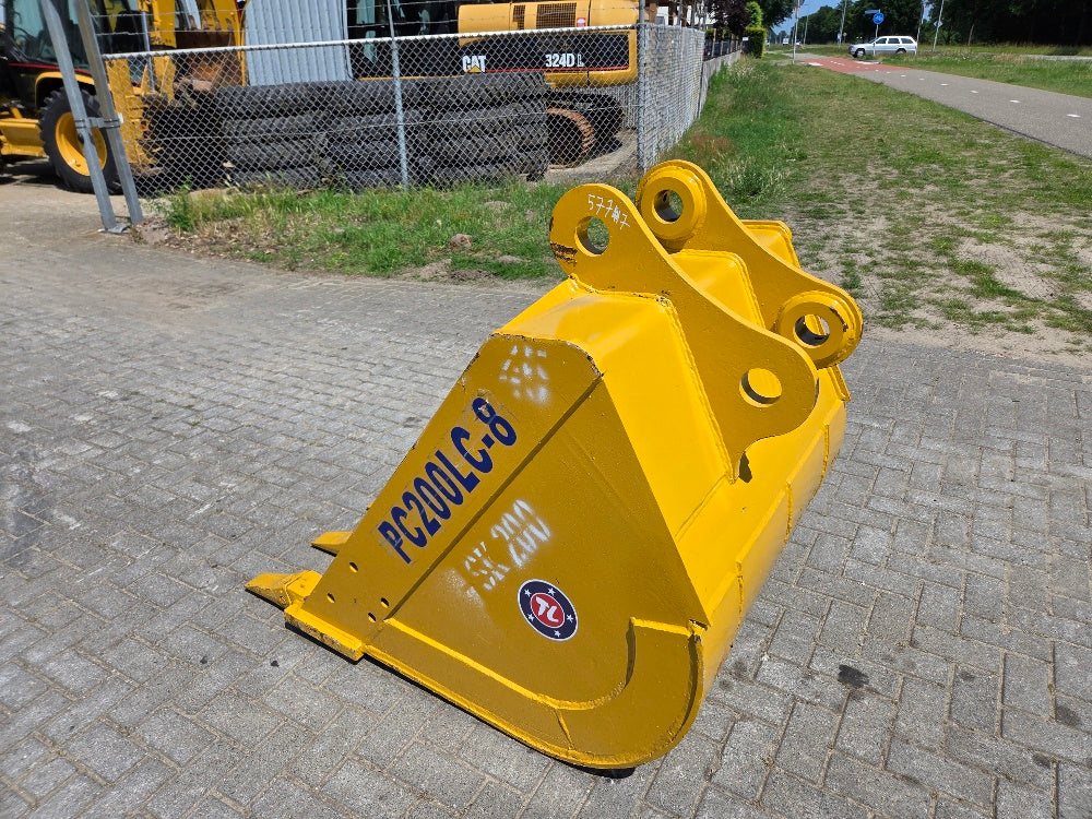 TL Komatsu bucket