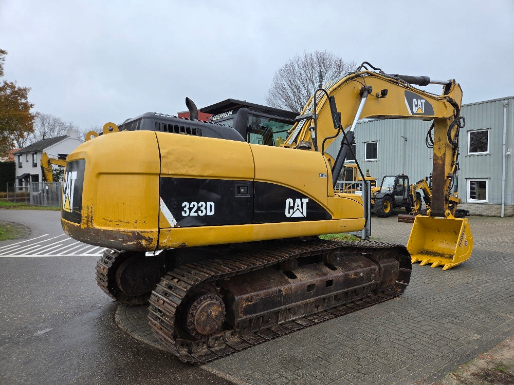 Caterpillar 323DL
