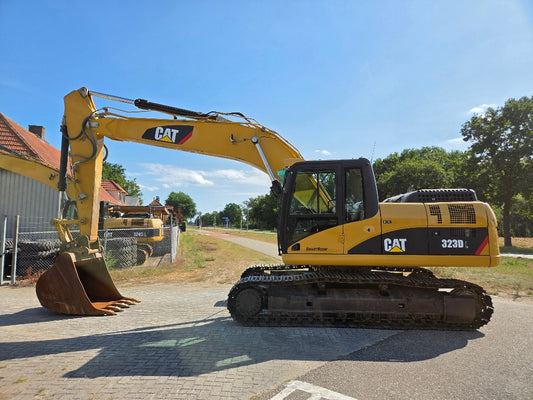 Caterpillar 323D